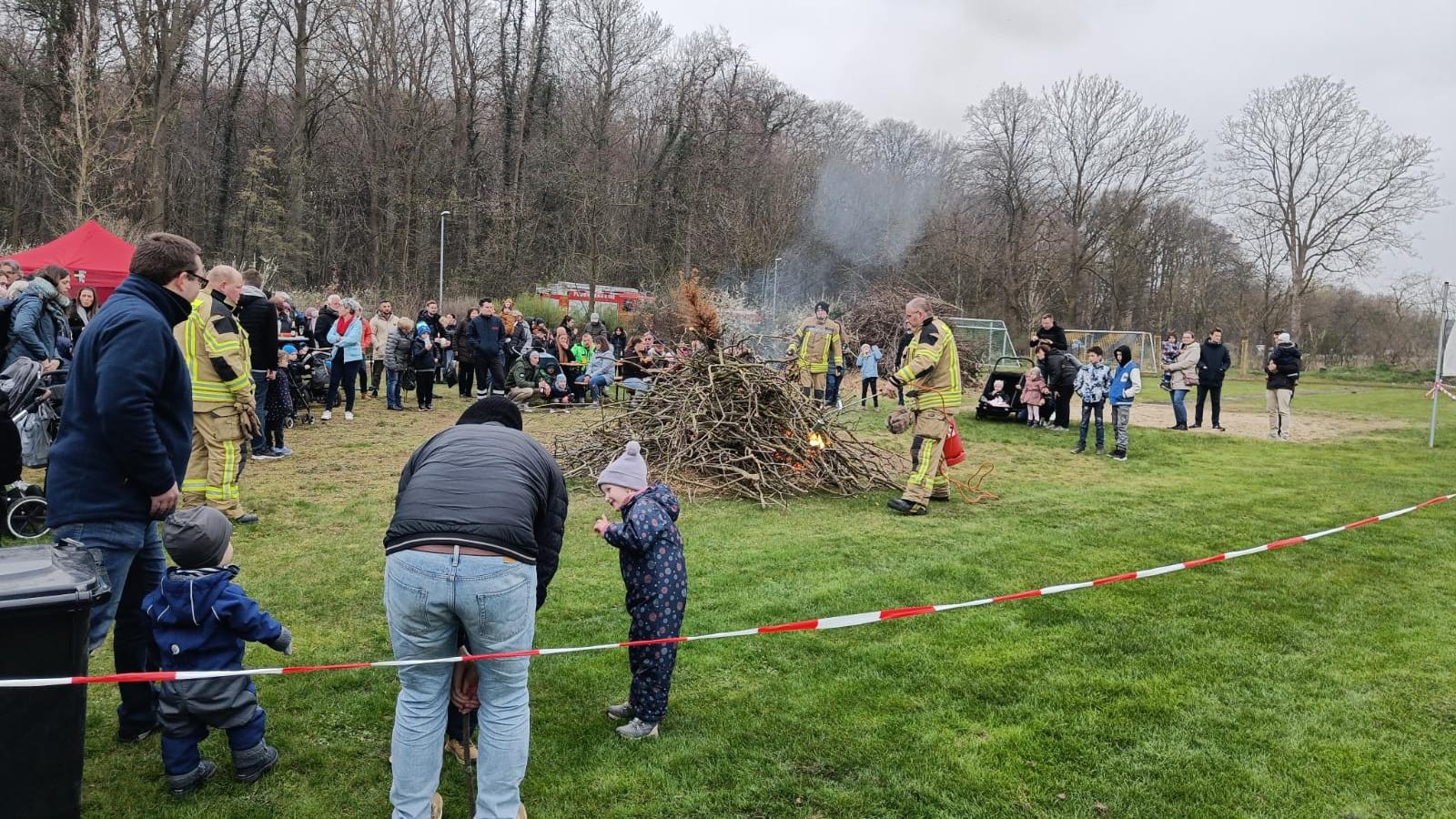 Brandwache Osterfeuer